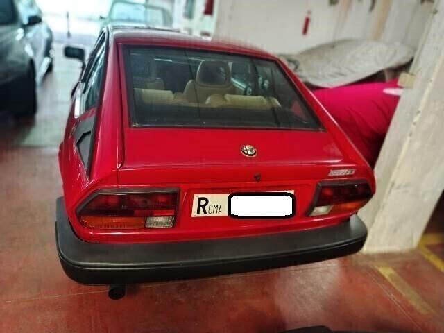 Alfa Romeo Alfetta 2500 V6