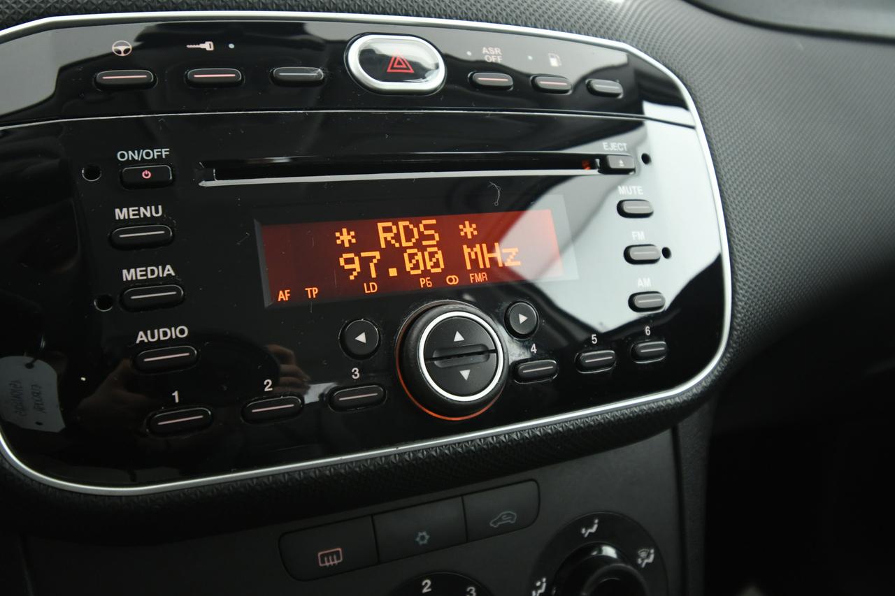 FIAT Punto 5p 1.4 natural power Easy 70cv NEOPATENTATI+C15"