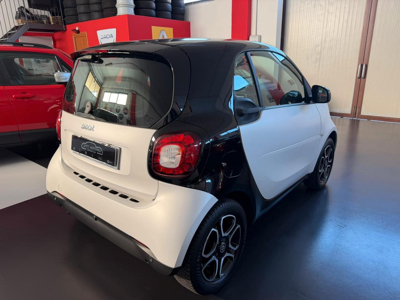 Smart ForTwo 70 1.0 Prime Navi Pelle