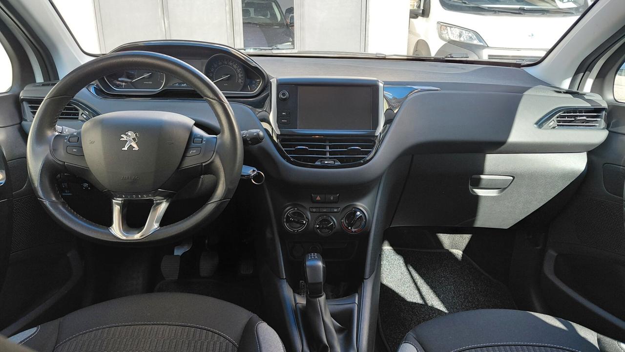 Peugeot 208 PureTech 82 5 porte Allure