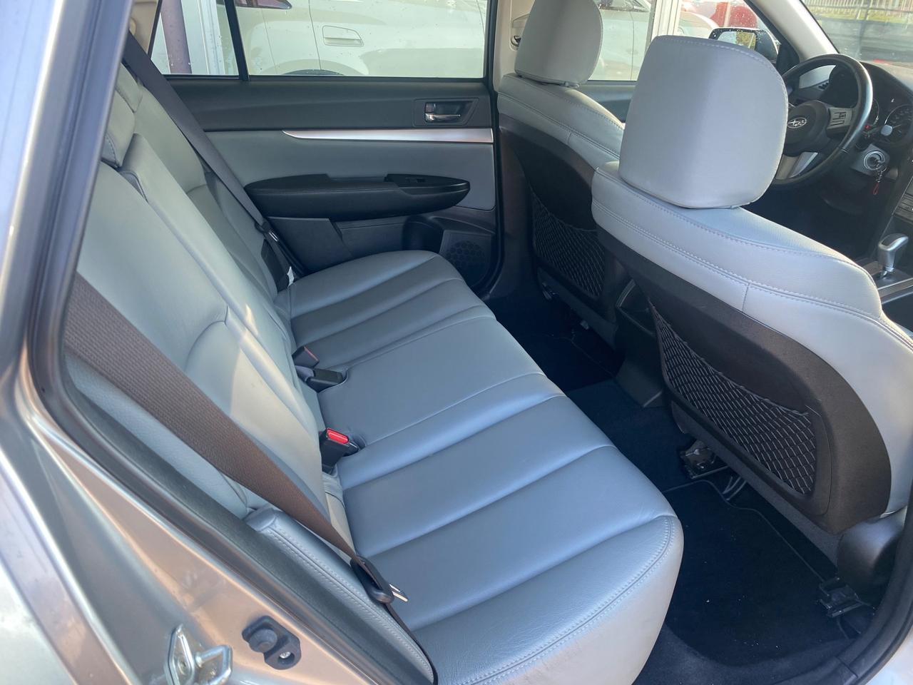 Subaru OUTBACK 2.5i Bi-Fuel Trend