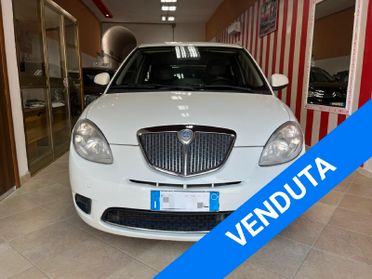 Lancia Ypsilon 1.3 MJT 75 CV Platinum