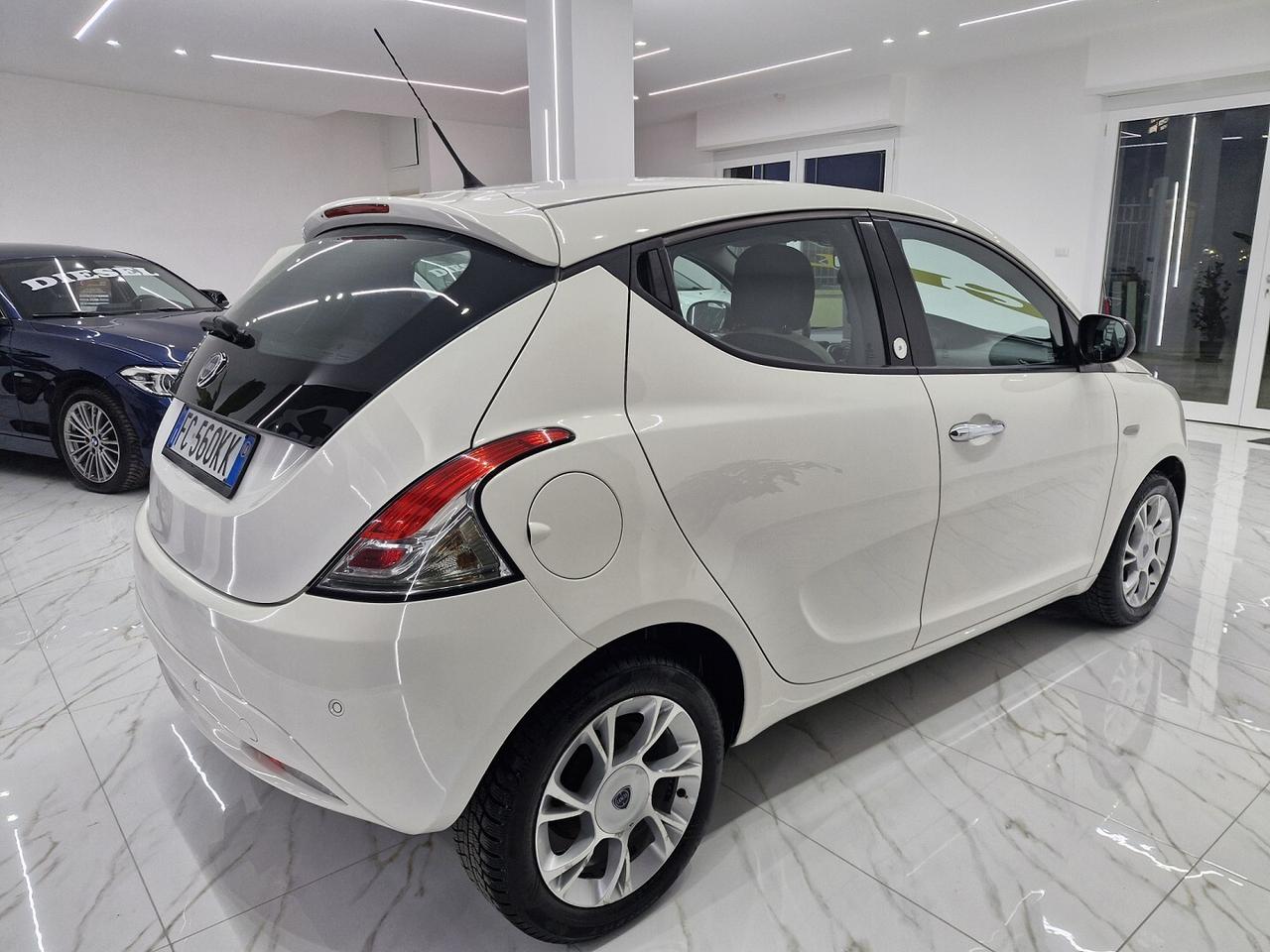 LANCIA YPSILON 1.2 69CV Ecochic GOLD ANNO 2016