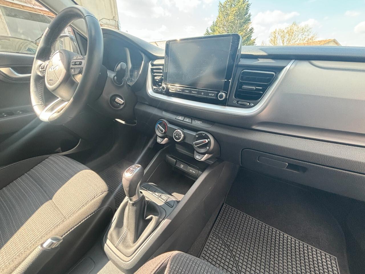 Kia Stonic 1.0 T-GDi 100 CV MHEV iMT Style - NEOPATENTATI