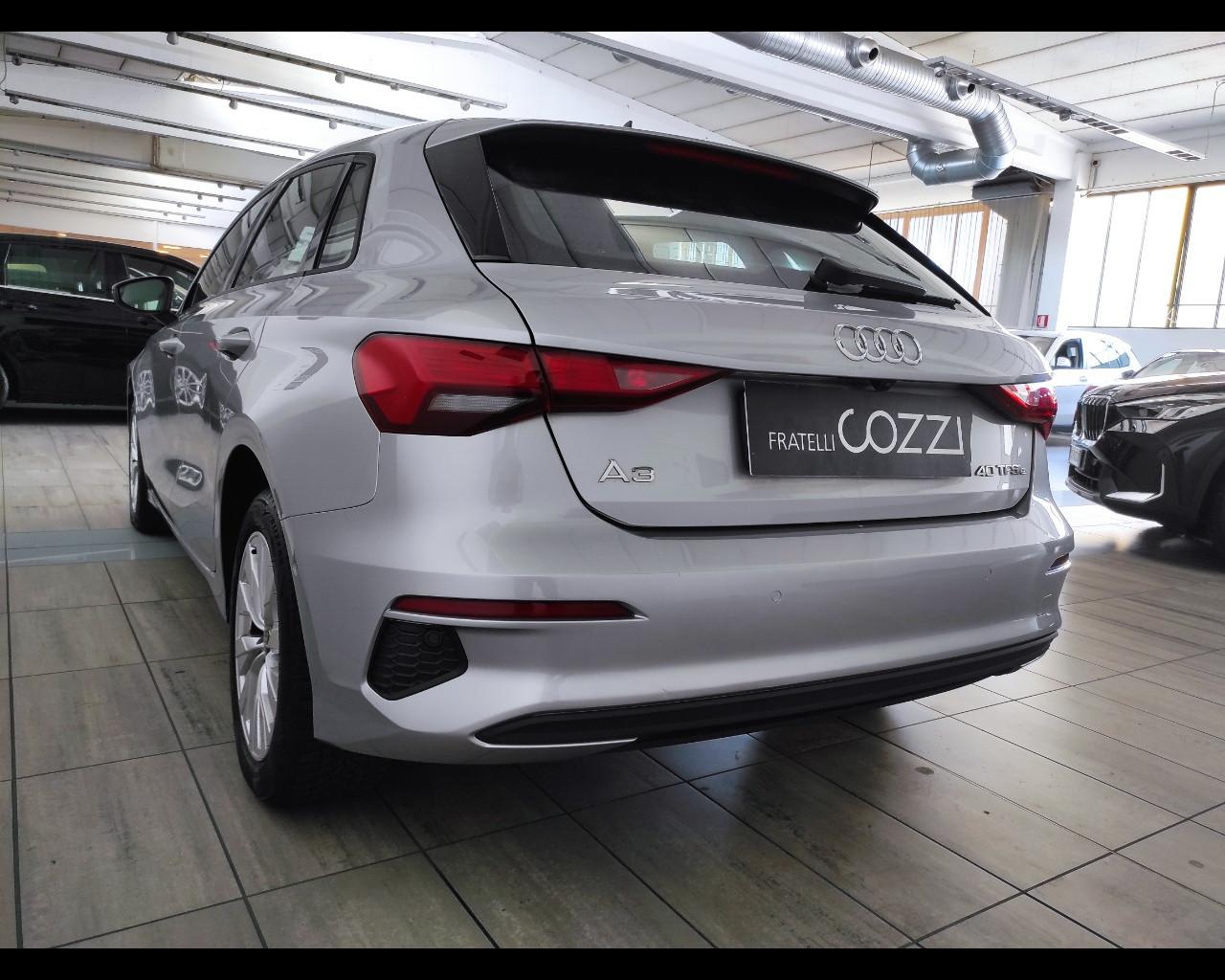 AUDI A3 4ª serie - A3 SPB 40 TFSI e S tronic Business