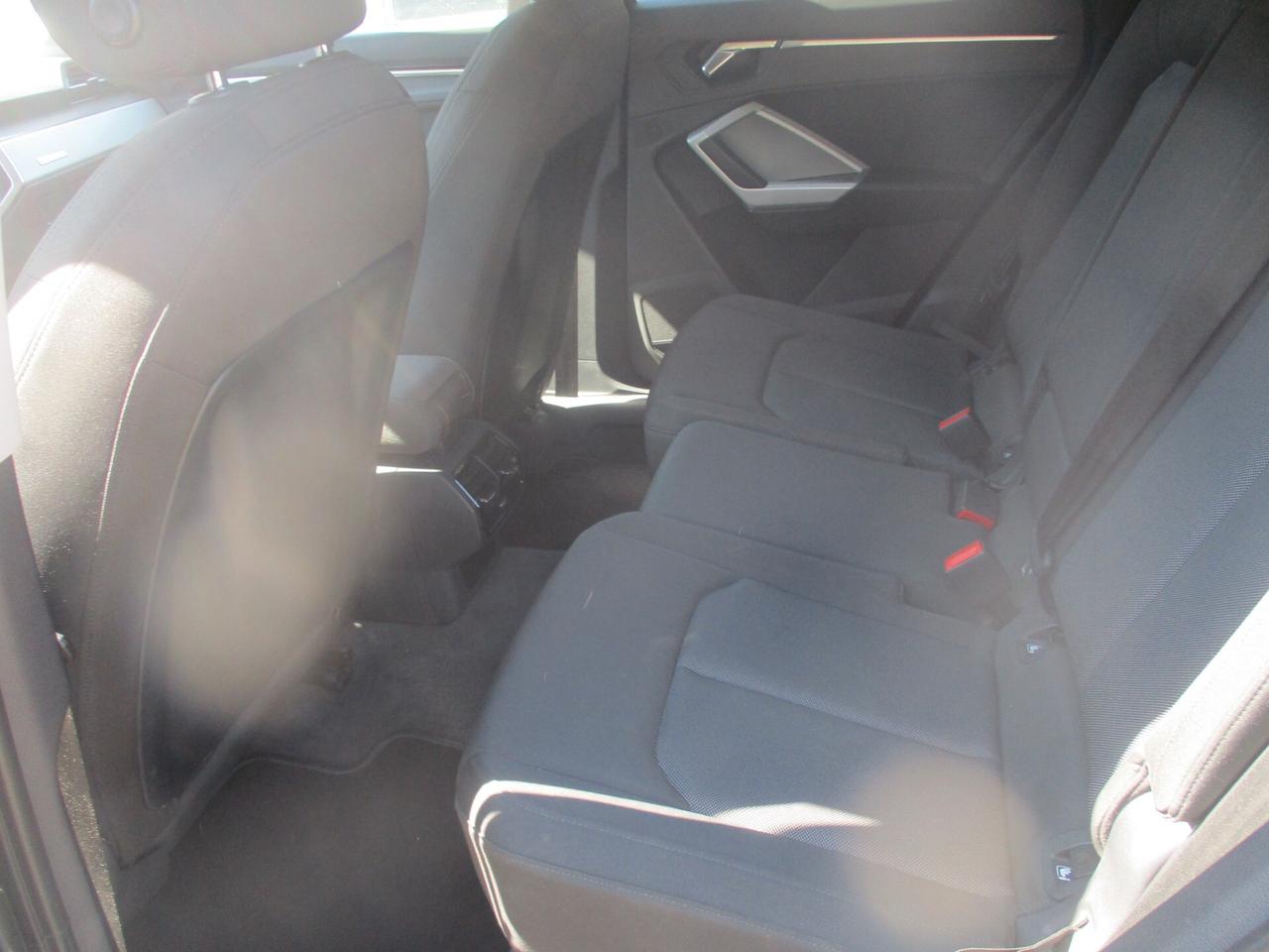 Audi Q3 SPB 35 TFSI S tronic Business Plus