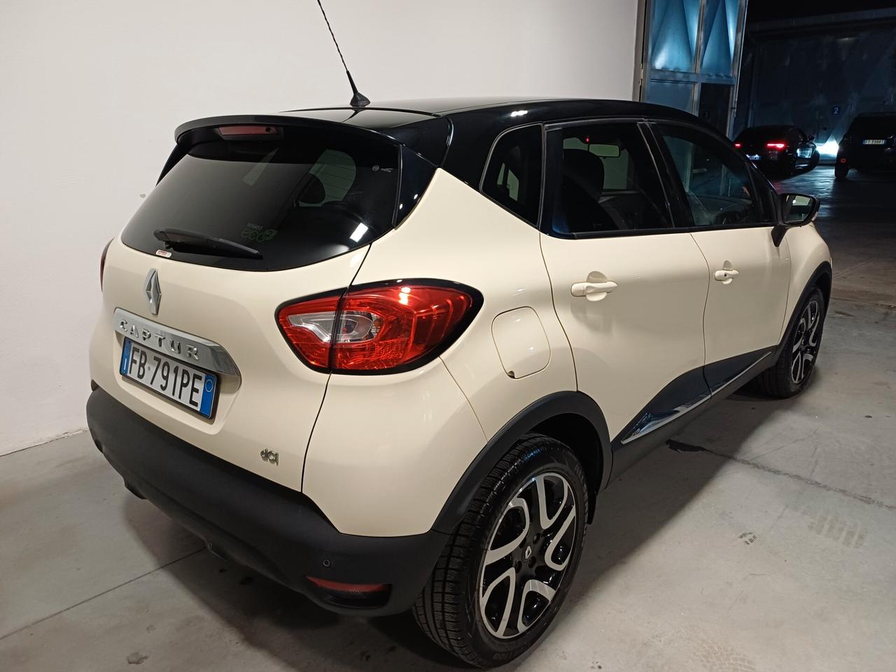 Renault Captur dCi 8V 90 CV R-Link