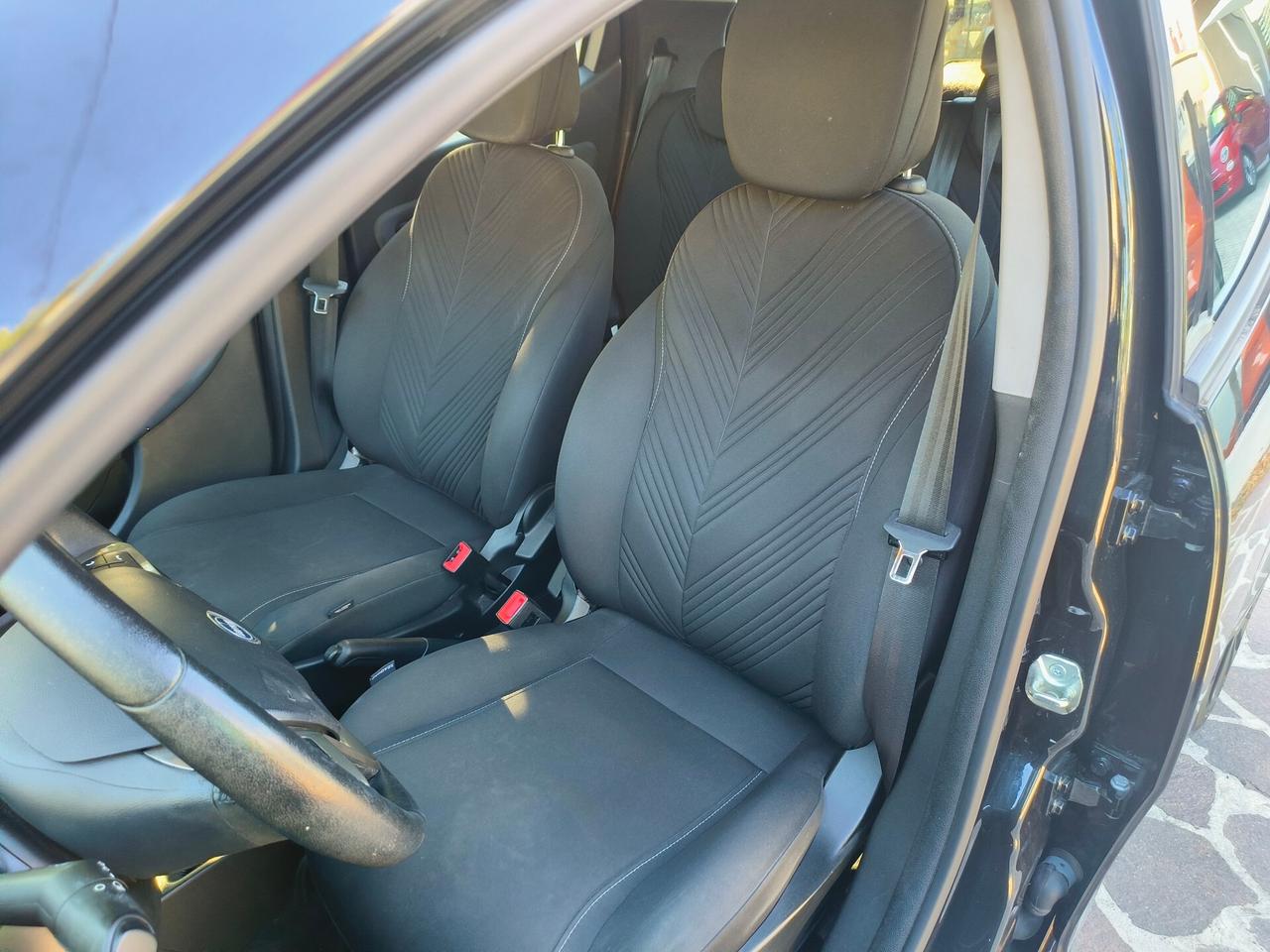 Lancia Ypsilon 1.0 FireFly 5 porte S&S Hybrid Ecochic Silver