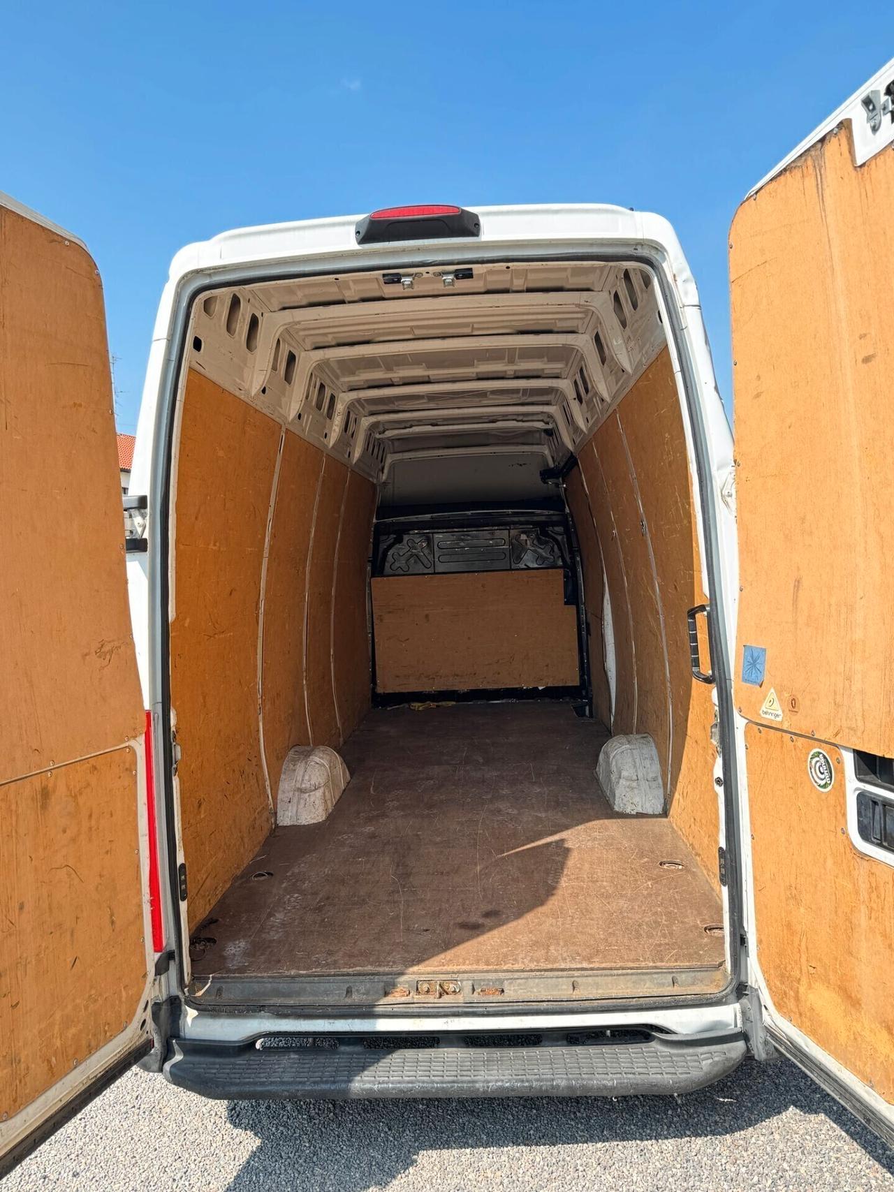 Iveco Daily 35S15V 2.3 HPT PL-TA Furgone