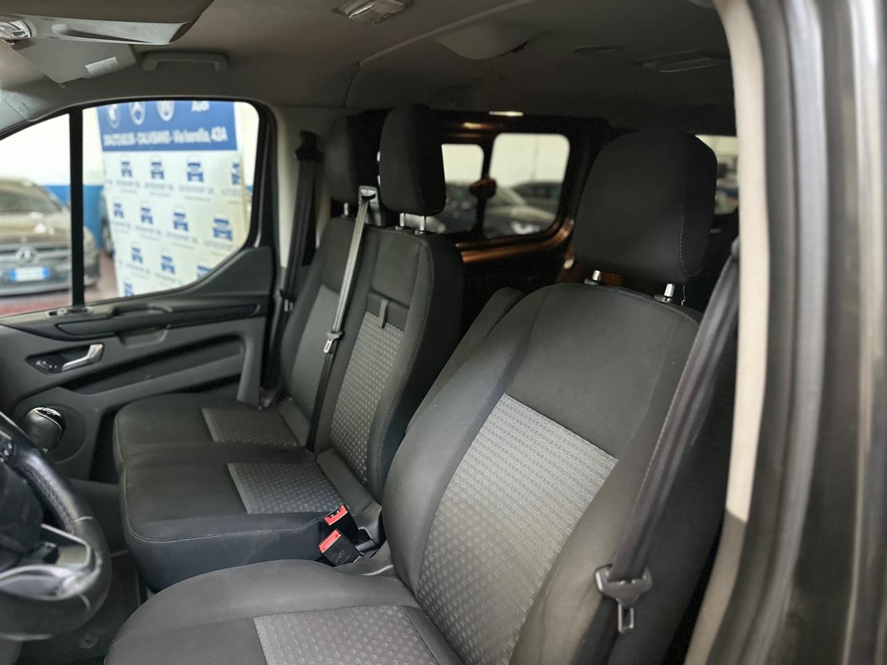 Splendido Ford Transit Custom 2.0 TDCi 130cv Entry
