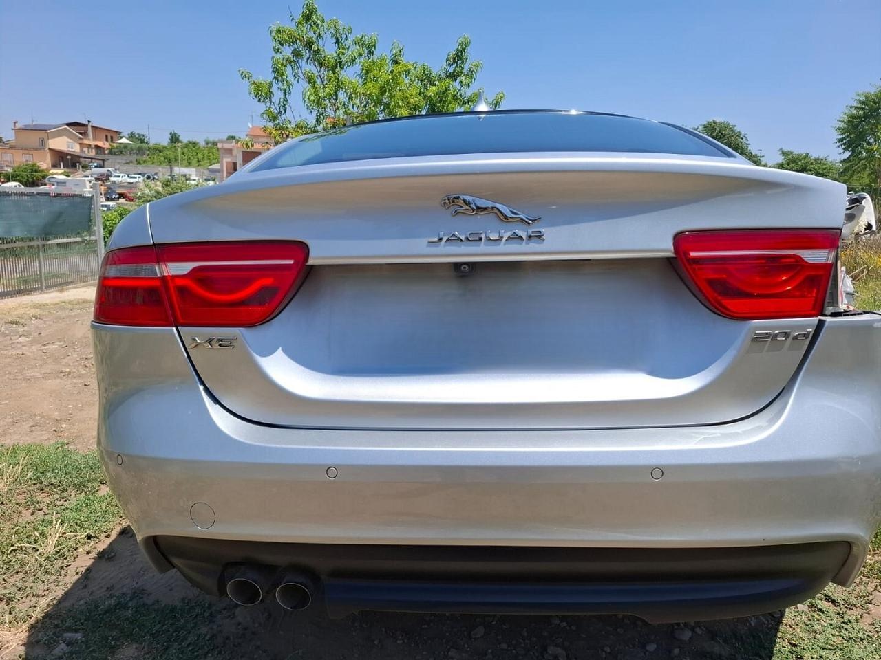 JAGUAR XE 2.0 D TURBO SINISTRATA MARCIANTE