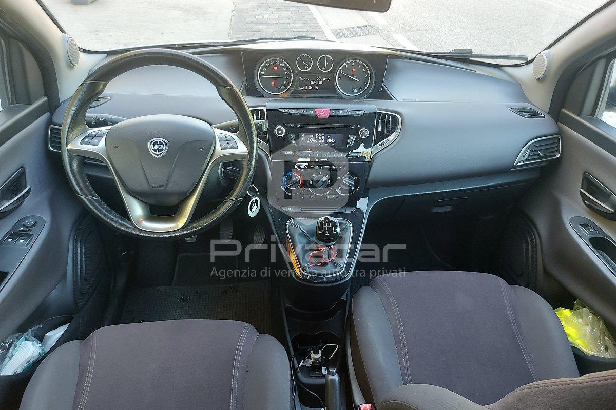 LANCIA Ypsilon 0.9 TwinAir 85 CV 5 porte Metano Ecochic Gold