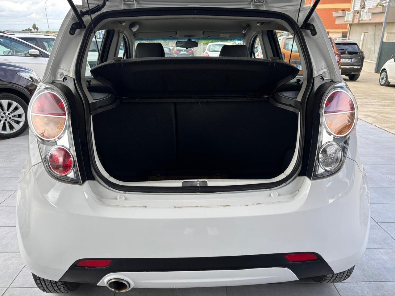 Chevrolet Spark 1.0 GPL Eco Logic Pink Lady Special Edition