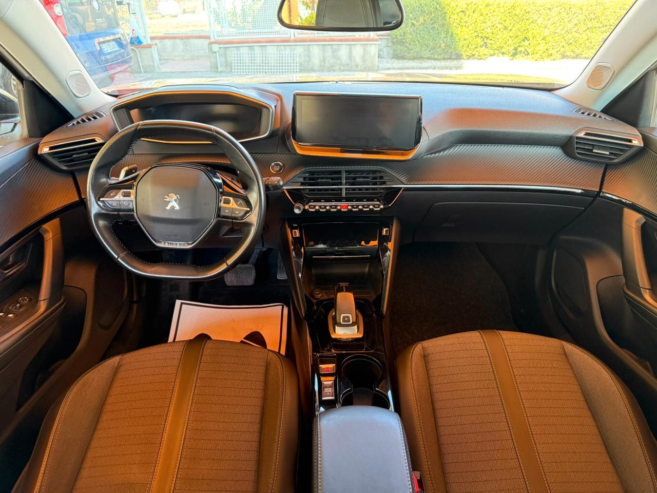 Peugeot 2008 BlueHDi 130 S&S EAT8 Allure