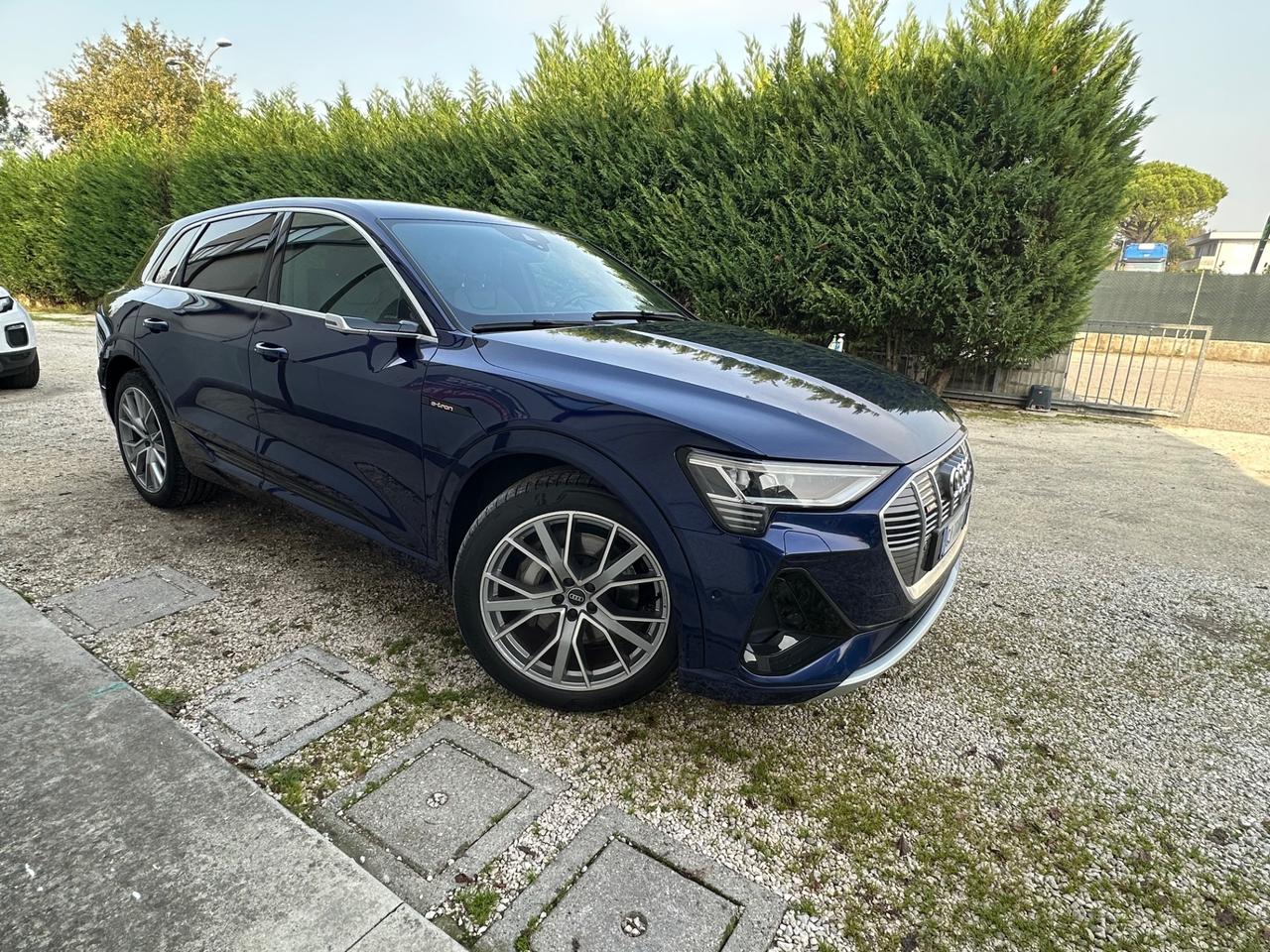 Audi Q8 e-tron SPB 55 quattro S line Fast edition