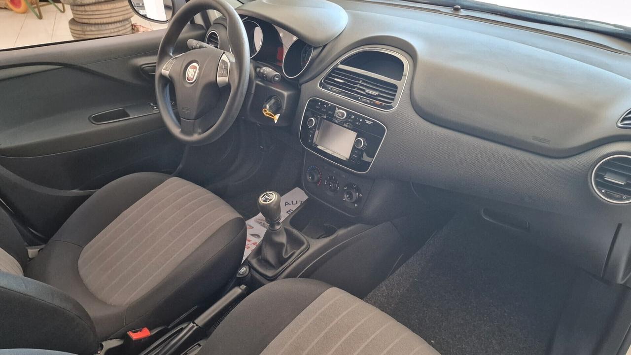 Fiat Punto 1.4 8V Anno 2017..METANO CASA MADRE