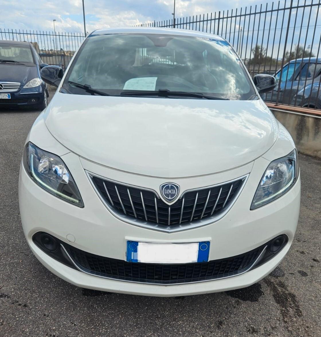 Lancia Ypsilon 1.0 FireFly 5 porte S&S Hybrid Ecochic A. Ferretti