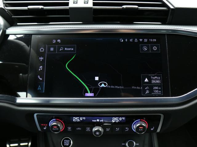 AUDI Q3 35 TDI S tronic Identity Black