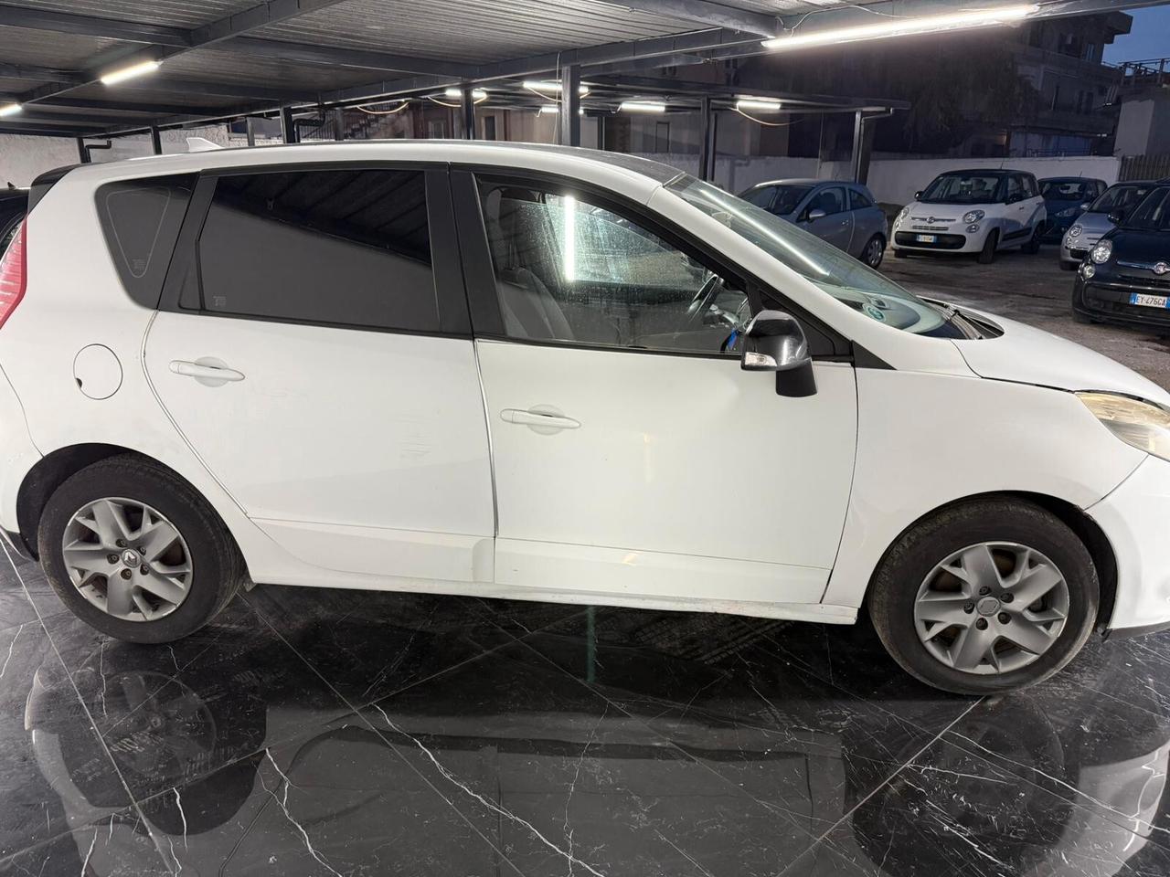 Renault Scenic Scénic X-Mod 1.5 dCi 110CV Luxe