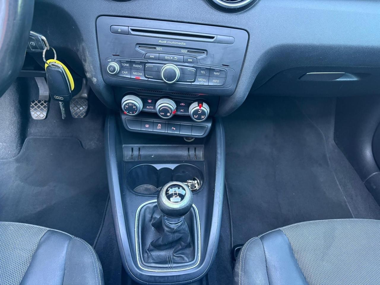 Audi A1 1.6 TDI 105 CV Attraction 281.000 KM TETTUCCIO APRIBILE
