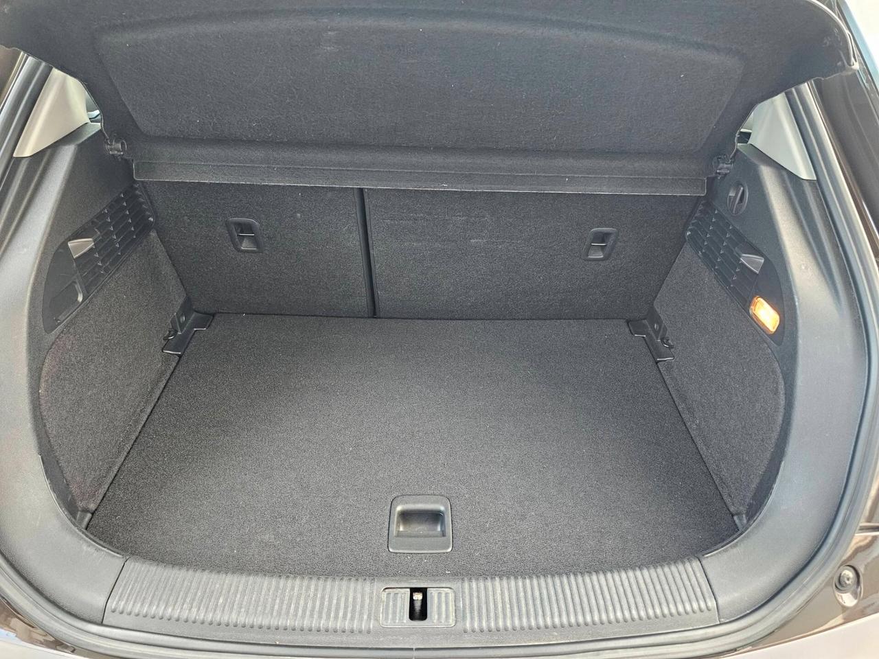 AUDI A1 SPB 1.6 TDI 90CV AMBITION BICOLOR