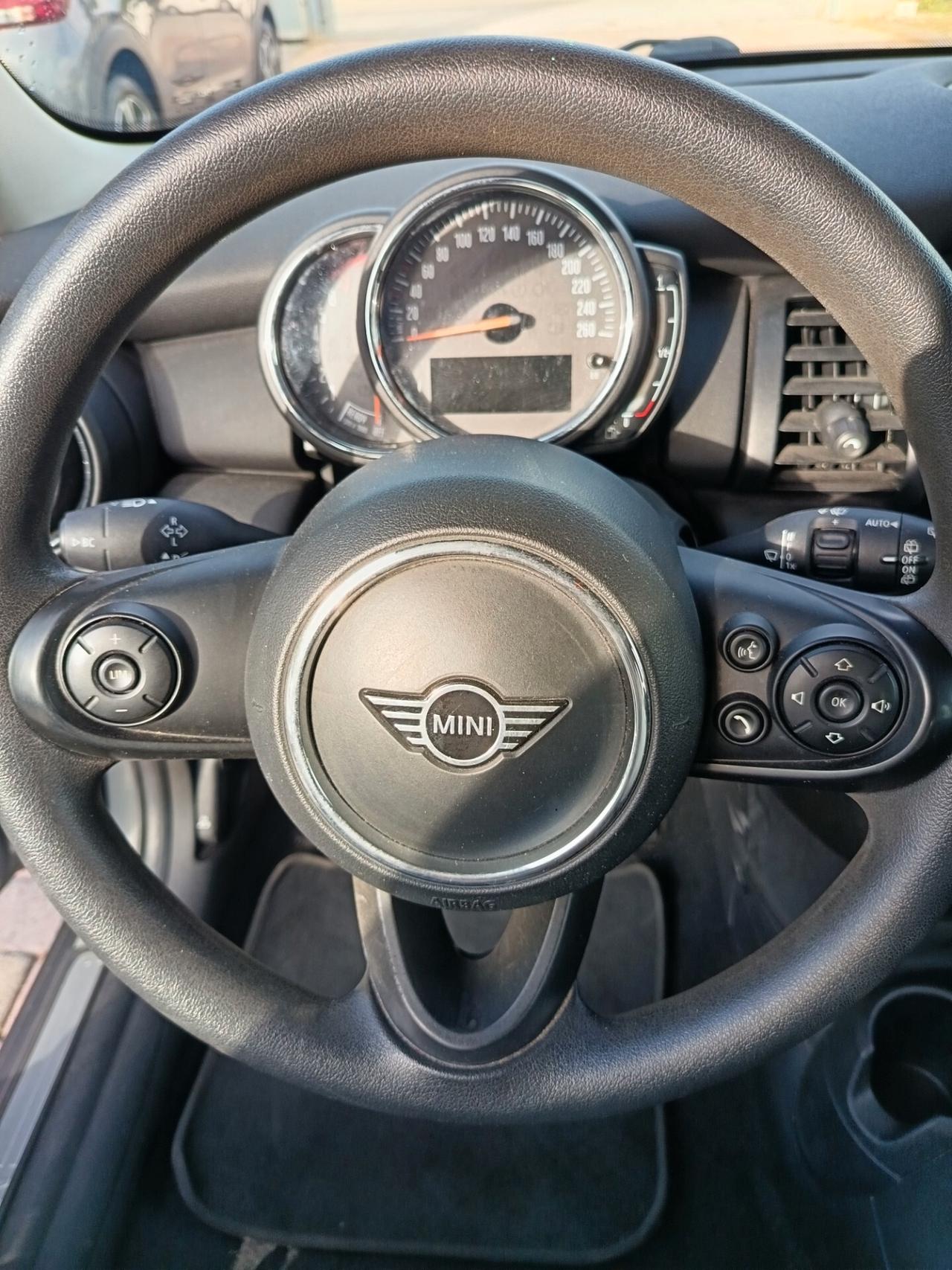 Mini 1.5 One 75 CV 5 porte