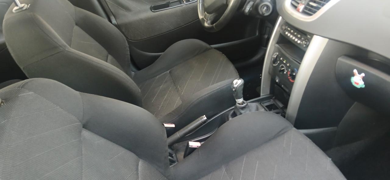 Peugeot 207 1.6 HDi neopatentati
