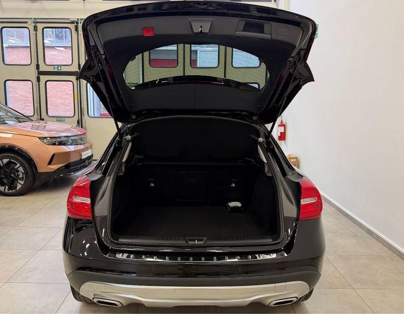 Mercedes-Benz GLA GLA 200 d Automatic 4Matic Premium