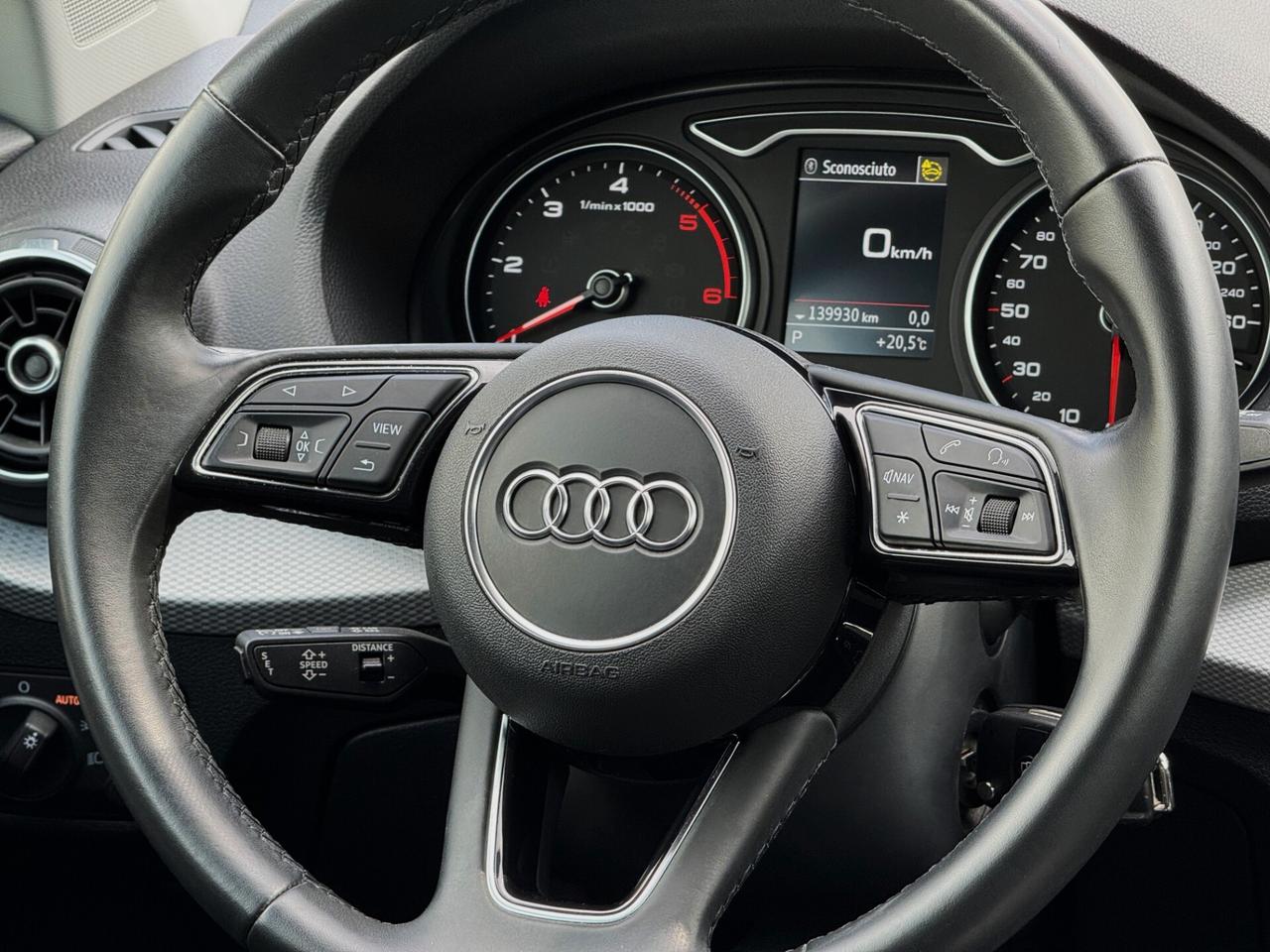 Audi Q2 30 TDI Identity Black S-tronic S line 116CV