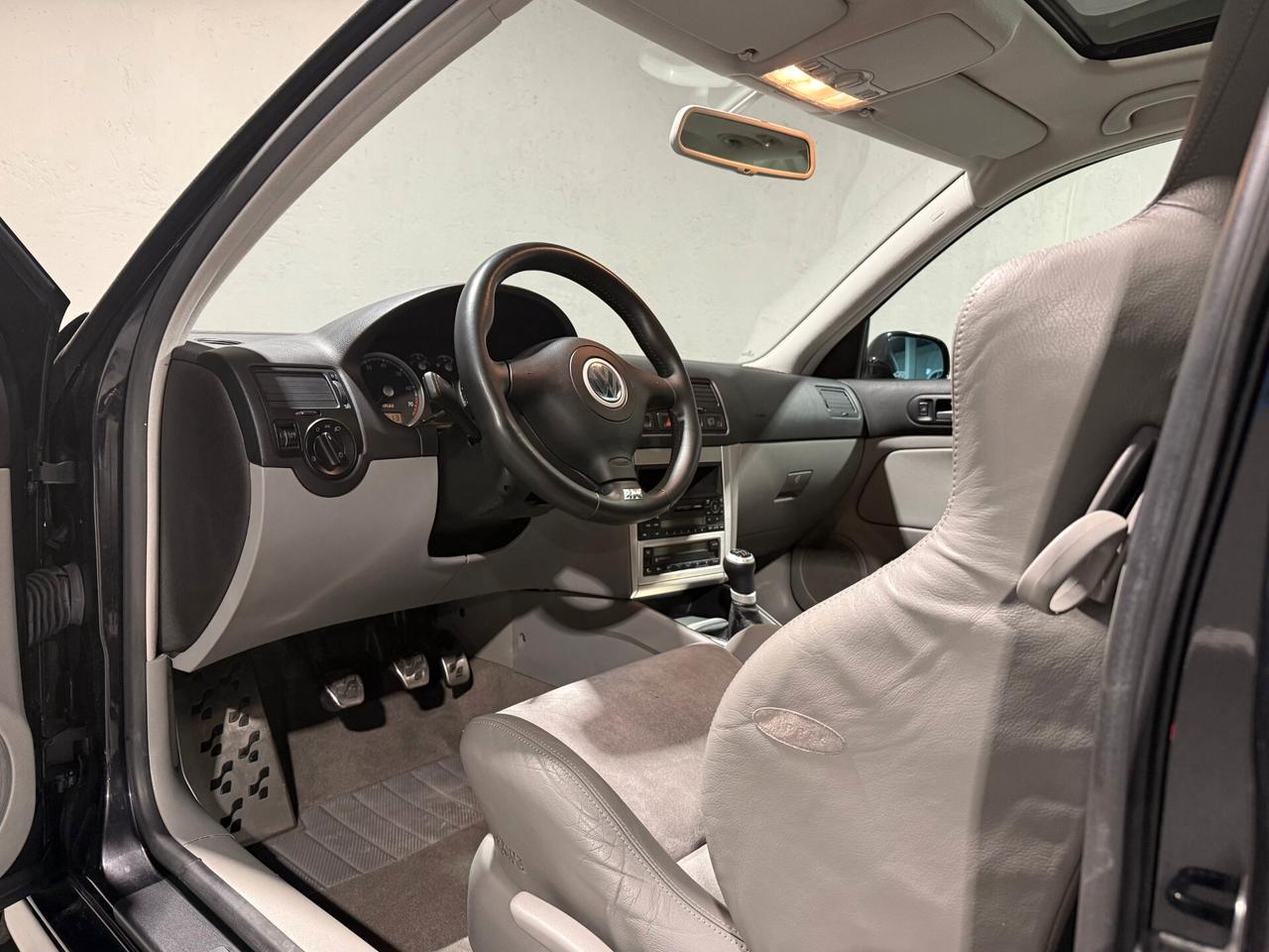 Volkswagen Golf 3.2 V6 cat 3 porte R32