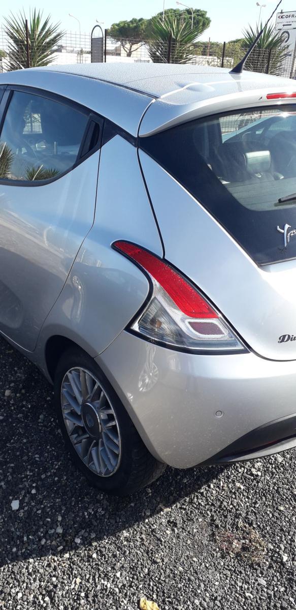 LANCIA - Ypsilon - 1.2 69 CV 5 porte S&S Silver
