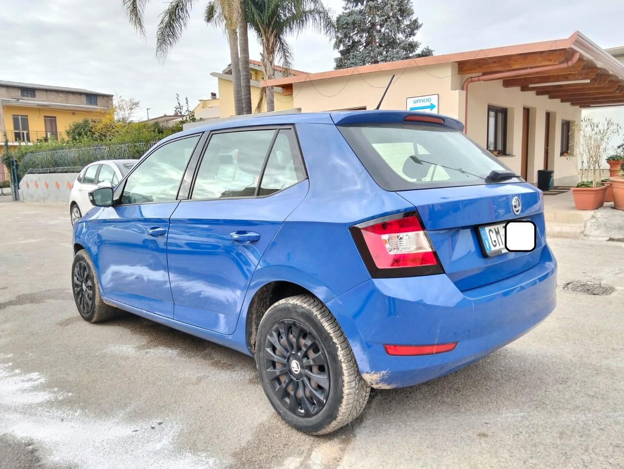 Skoda Fabia 1.0 MPI 75cv 2019 SINISTRATA