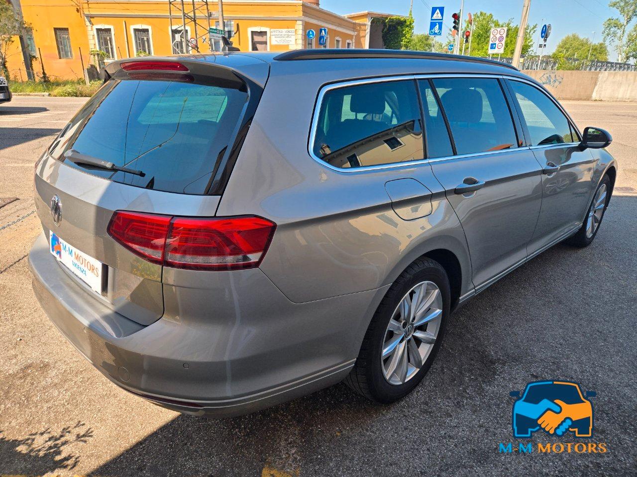 Volkswagen Passat Variant 2.0 tdi Highline 150cv