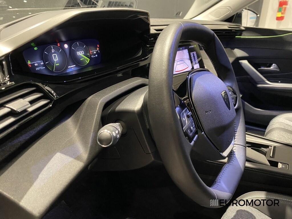 Peugeot 408 1.2 PureTech Allure Pack EAT8