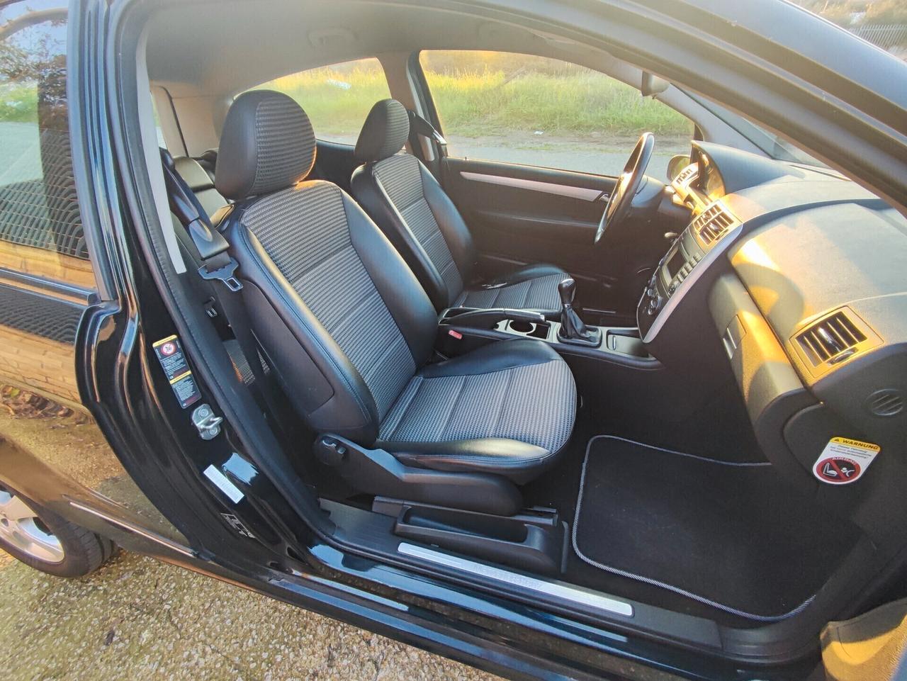 Mercedes-benz A 180 A 160 CDI Coupé Avantgarde