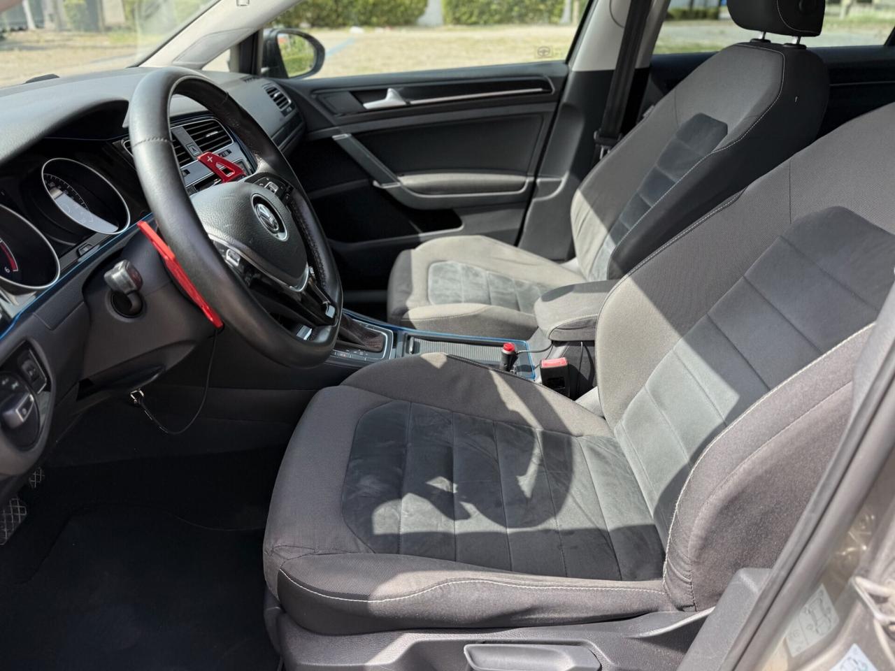 VOLKSWAGEN Golf 7 2013 1.6 TDI 105cv DSG Highline
