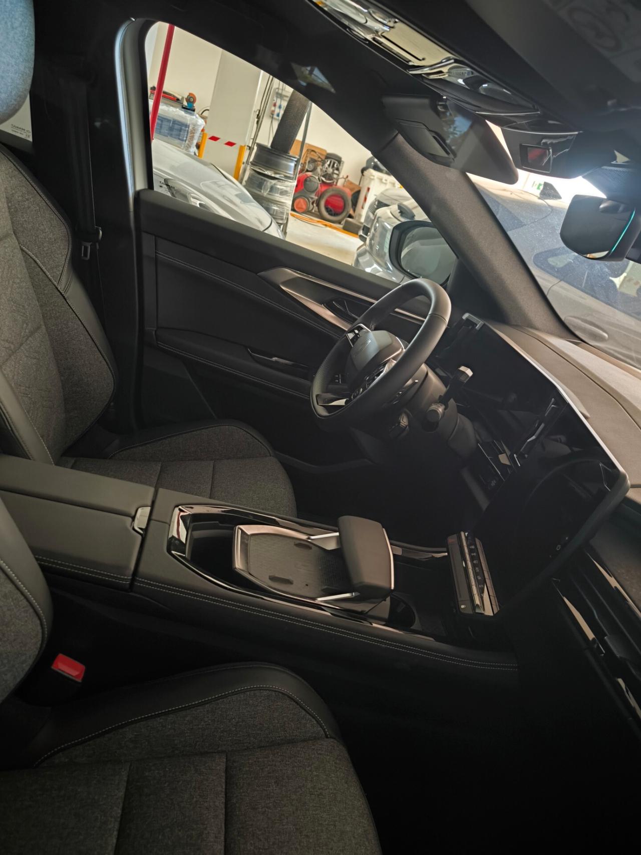 Renault Rafale Full Hybrid E-Tech 200 Techno perlato Mat