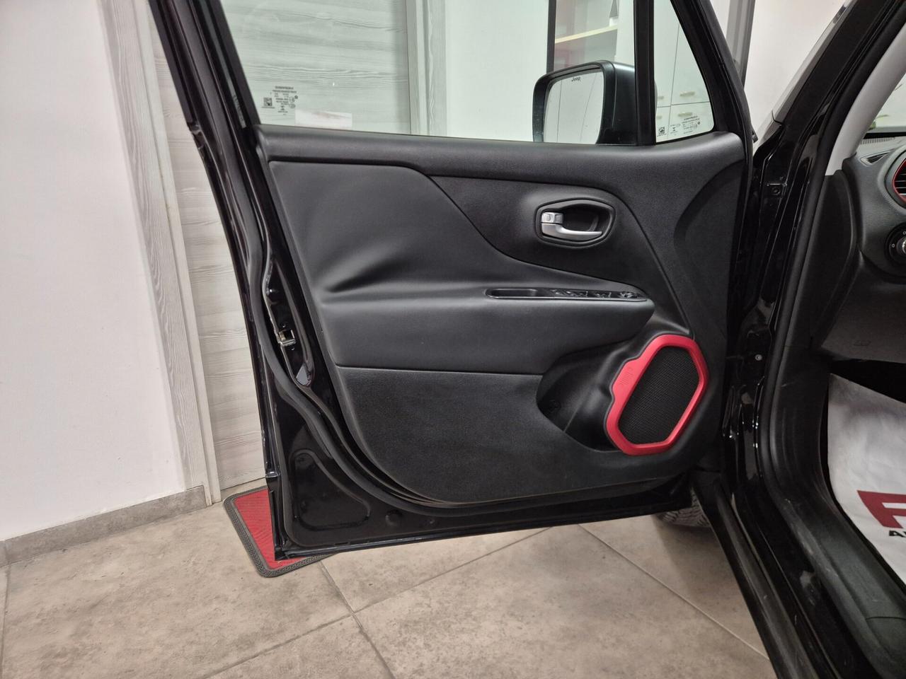 Jeep Renegade 2.0 Mjt 170CV 4WD Active Drive Low Trailhawk