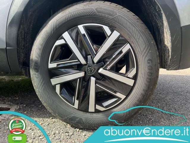 PEUGEOT 2008 PureTech 100 S&S Allure
