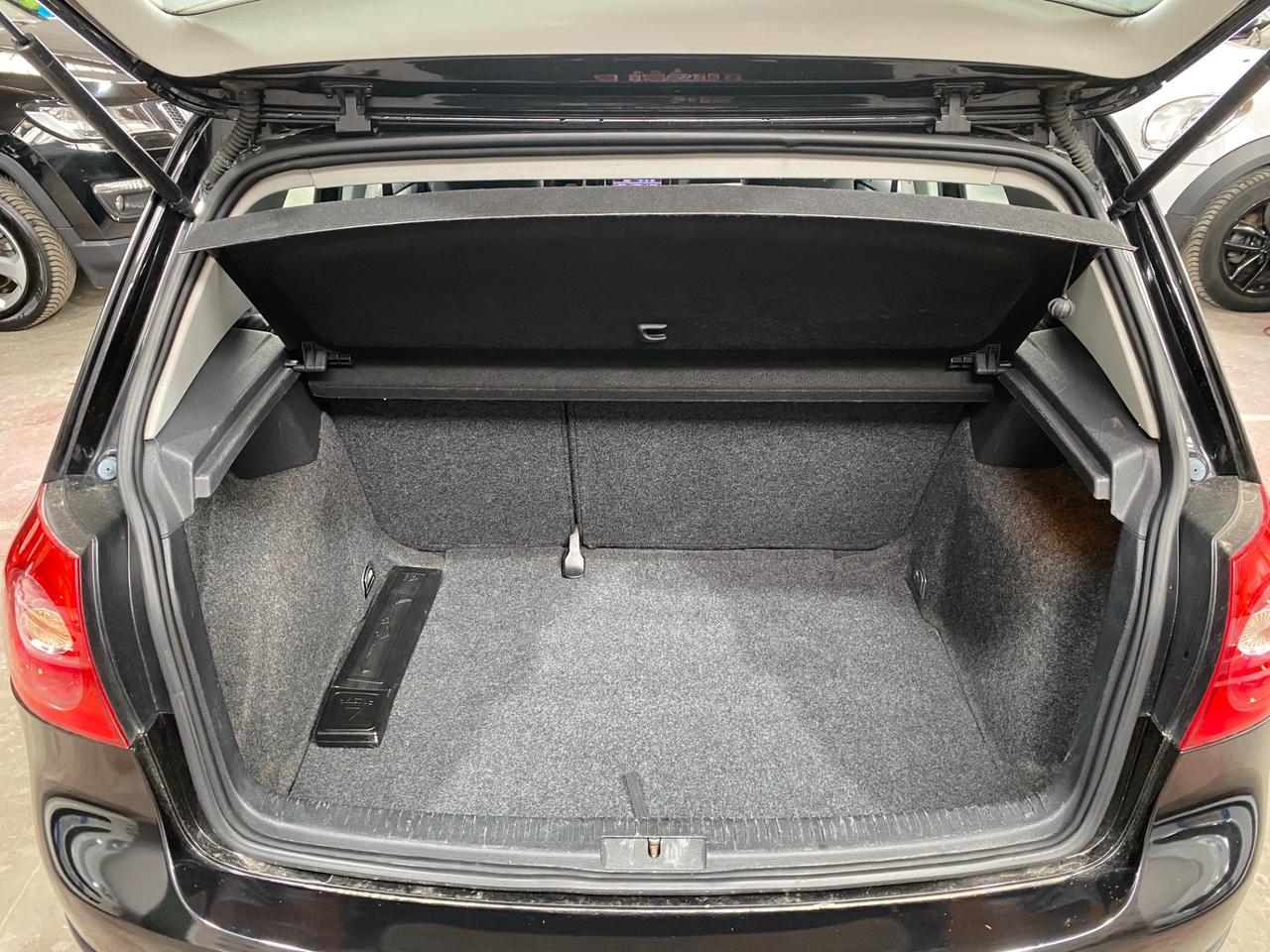 Volkswagen Golf 1.6 5p. Comfortline
