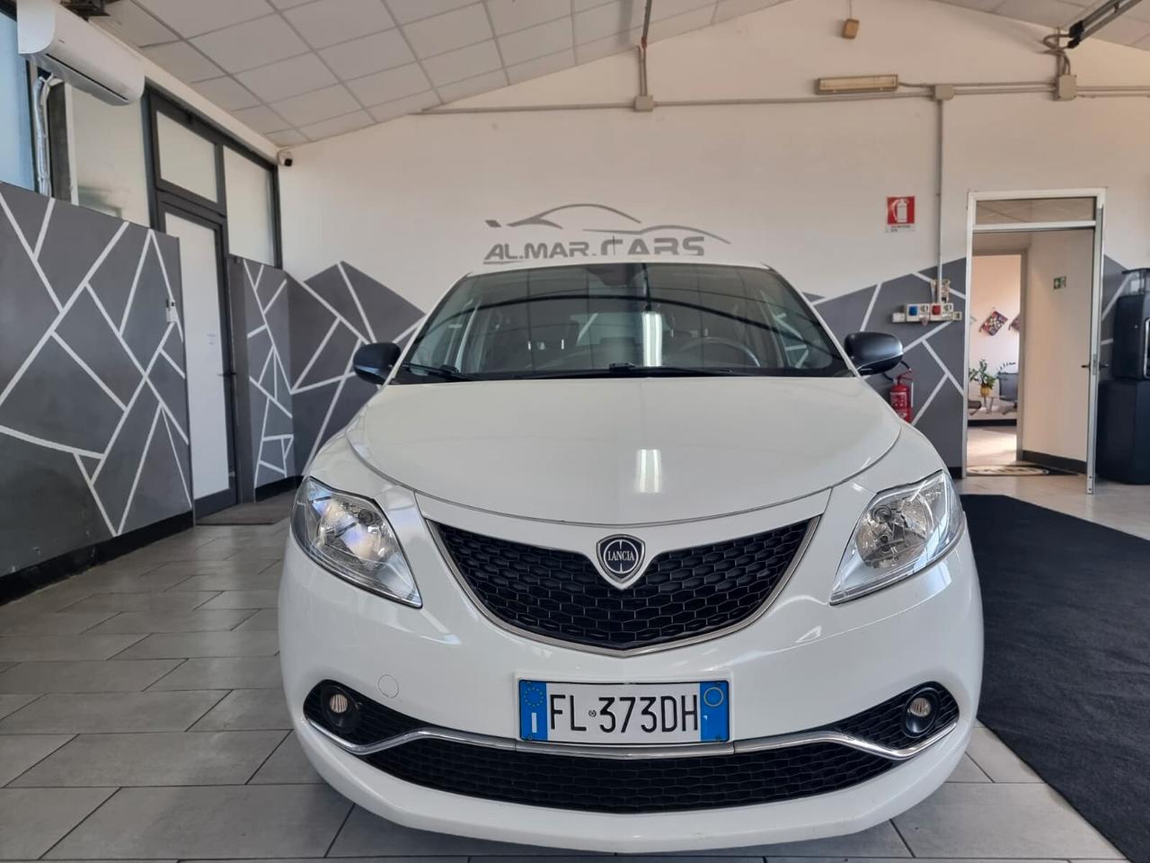 Lancia - Ypsilon1.2 Platinum 69cv my16 GPL NEOPATENTATI