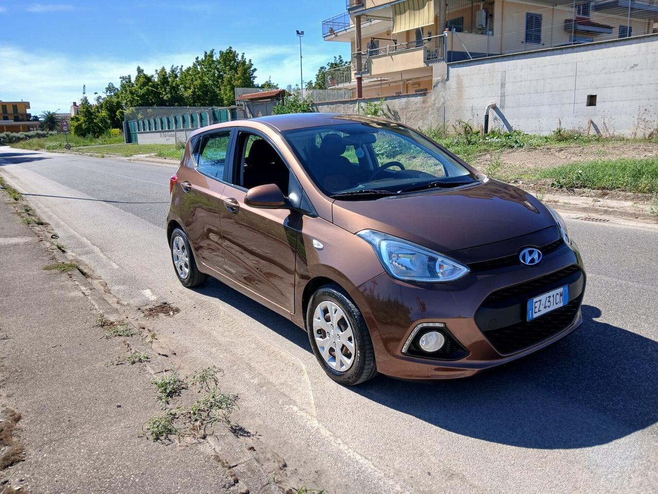 Hyundai i10 Gpl di serie 1 proprietario full optio