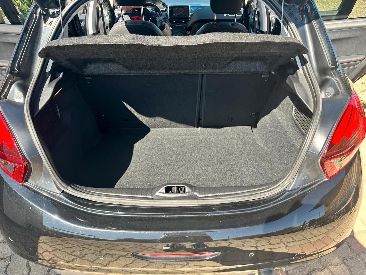 Peugeot 208 BlueHDi 120 S&S 5 porte GT Line