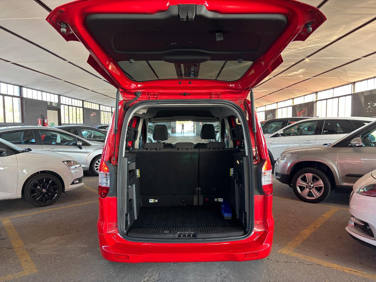 Ford Tourneo Courier 1.0 BENZINA 74KW 100CV Titanium