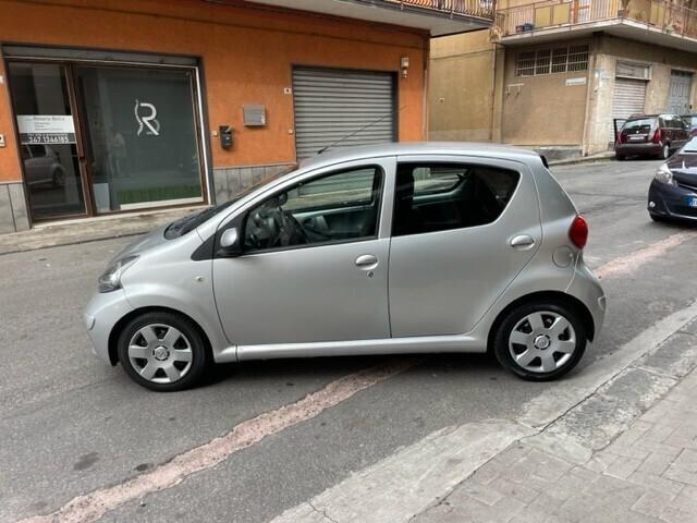 Toyota Aygo 1.0 12V 5 porte