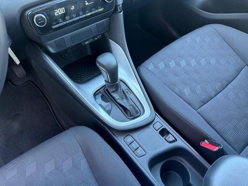 Toyota Yaris Hybrid 115 Active, RETRO, PRONTA CONSEGNA!
