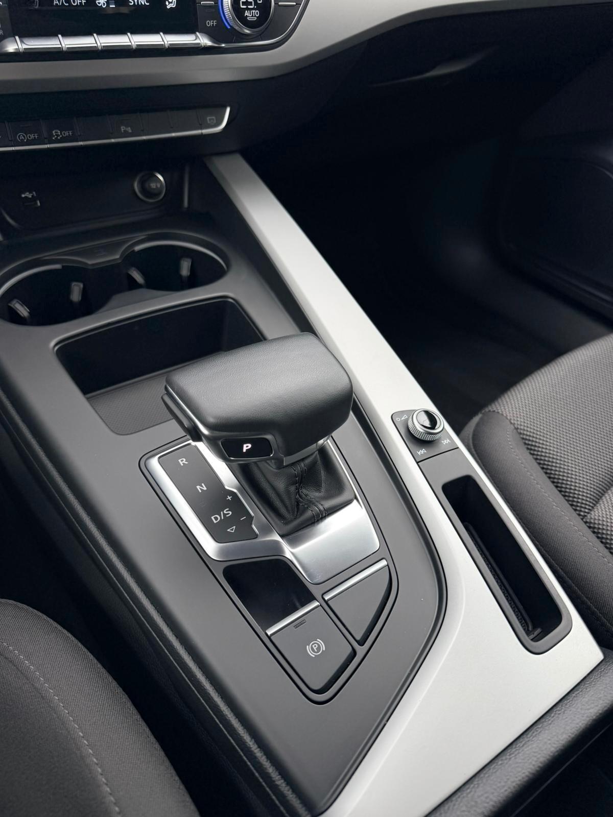 Audi A4 Avant 35 TDI 163cv S-tronic Sport Virtual/Matrix