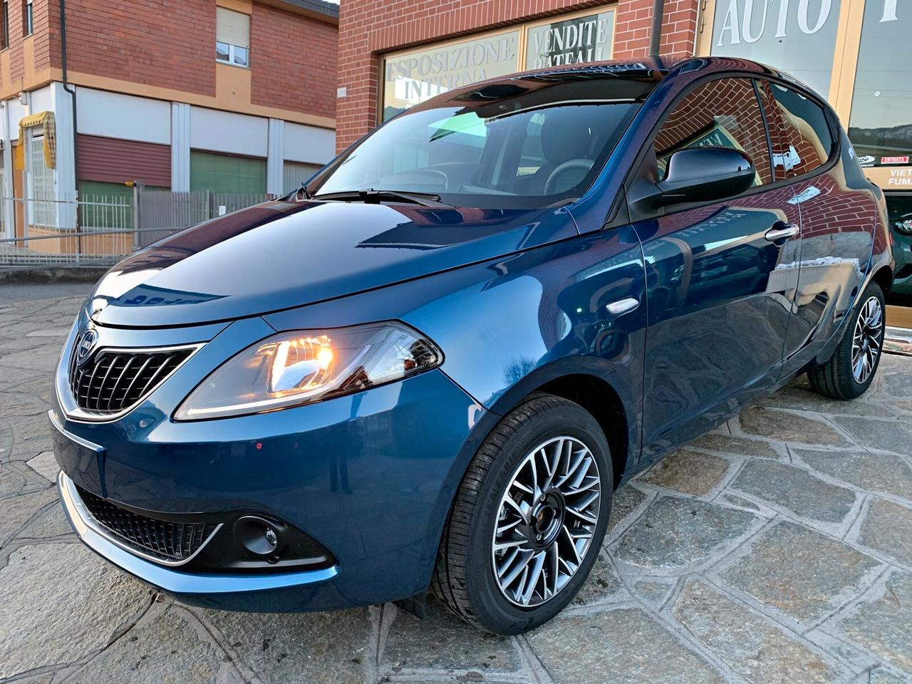 LANCIA YPSILON 1.0 FireFly 5 porte S&S Hybrid Gold Plus
