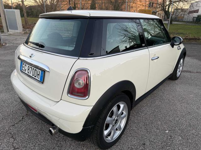 MINI Cooper 1.6 16V Cooper senza nessun lavoro da fare