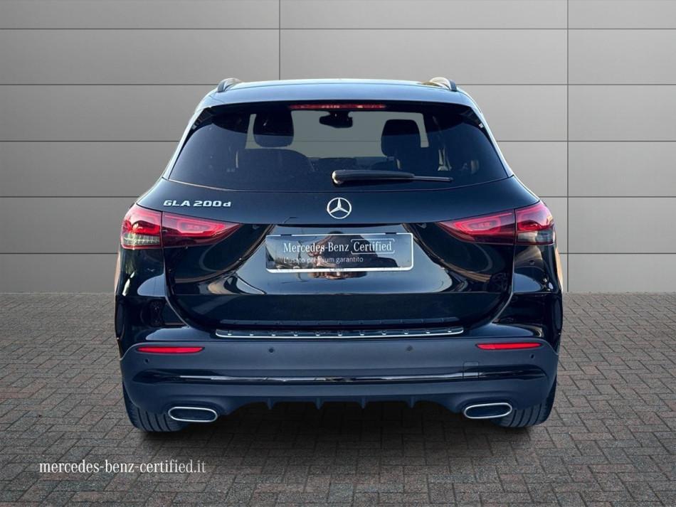 Mercedes GLA 200 200 D Premium 8G-DCT